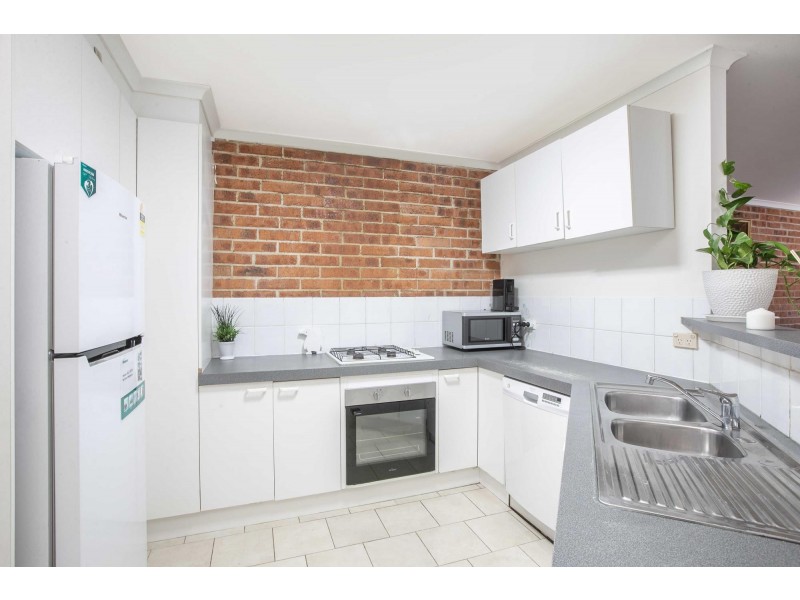 2/82 Wanganeen Avenue, Ngunnawal ACT 2913