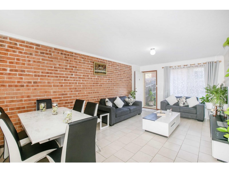 2/82 Wanganeen Avenue, Ngunnawal ACT 2913