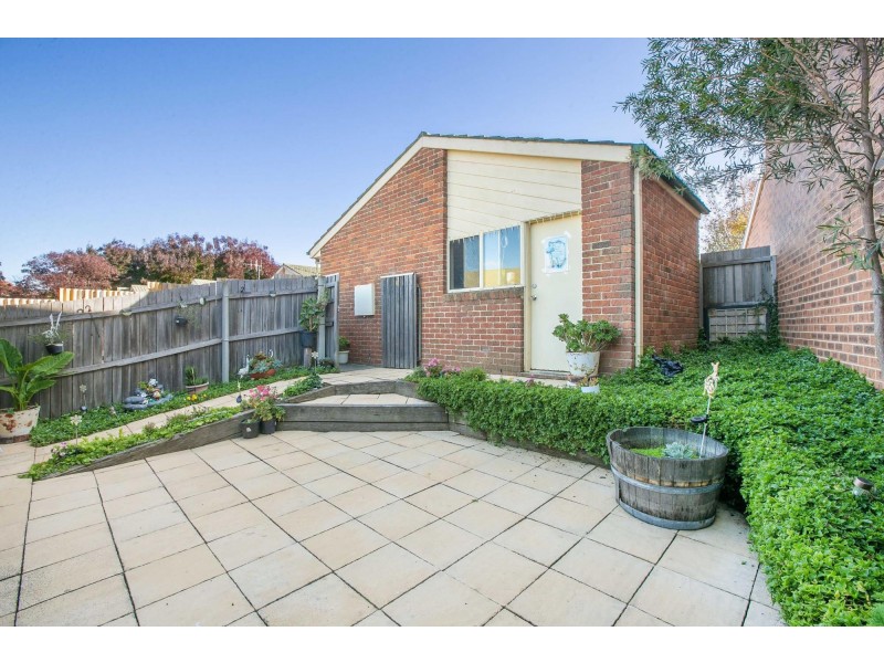 2/82 Wanganeen Avenue, Ngunnawal ACT 2913