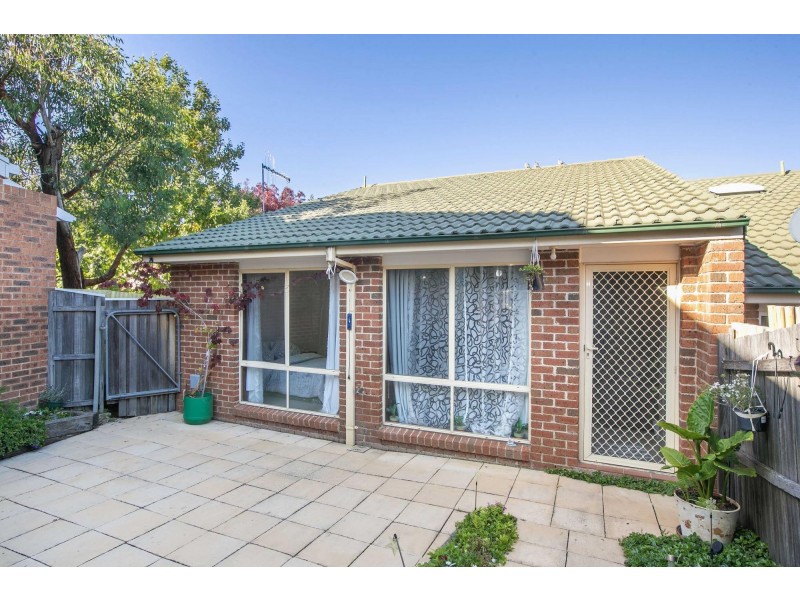 2/82 Wanganeen Avenue, Ngunnawal ACT 2913