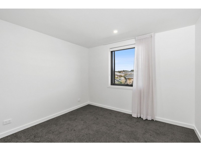 66/60 Kingsland Parade, Casey ACT 2913