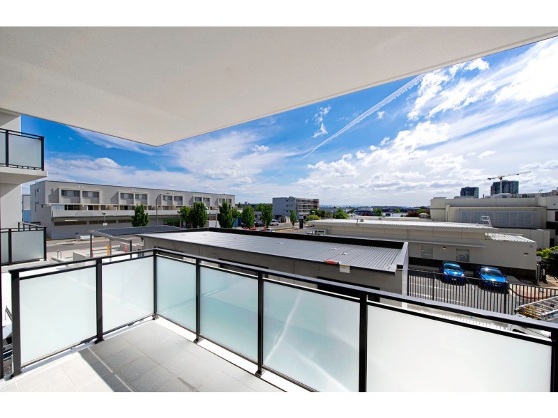 18/2 Hinder Street, Gungahlin ACT 2912