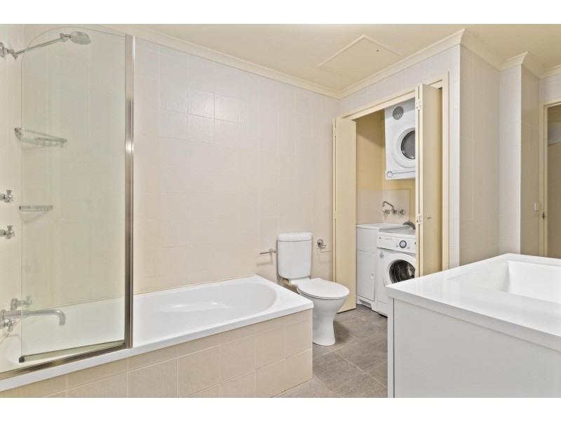 511/16 Moore Street, City ACT 2601