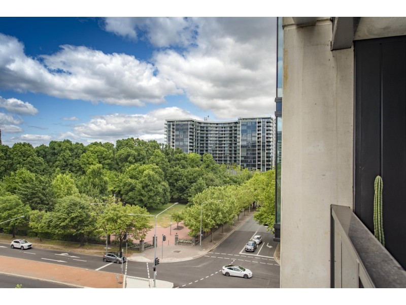 512/81 Cooyong Street, Reid ACT 2612