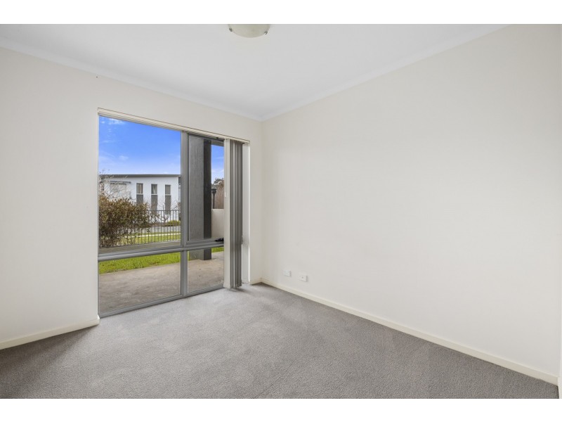 60/75 Elizabeth Jolley Crescent, Franklin ACT 2913