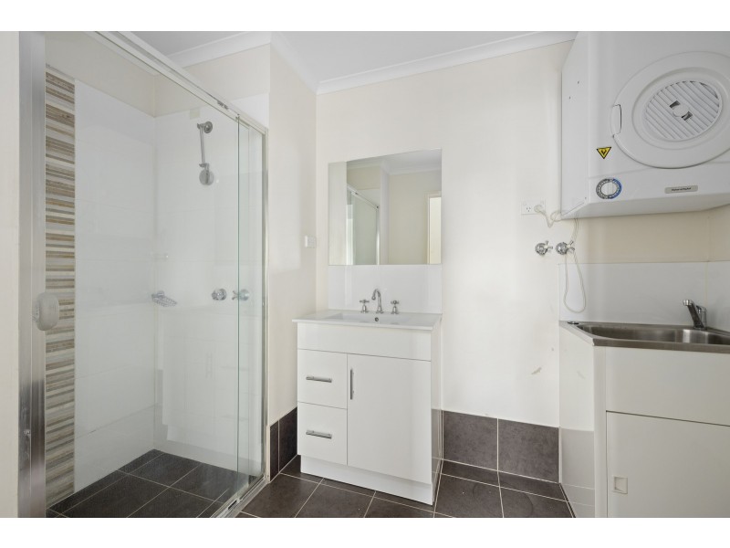 60/75 Elizabeth Jolley Crescent, Franklin ACT 2913