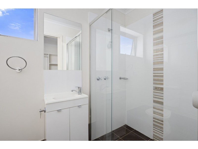 60/75 Elizabeth Jolley Crescent, Franklin ACT 2913