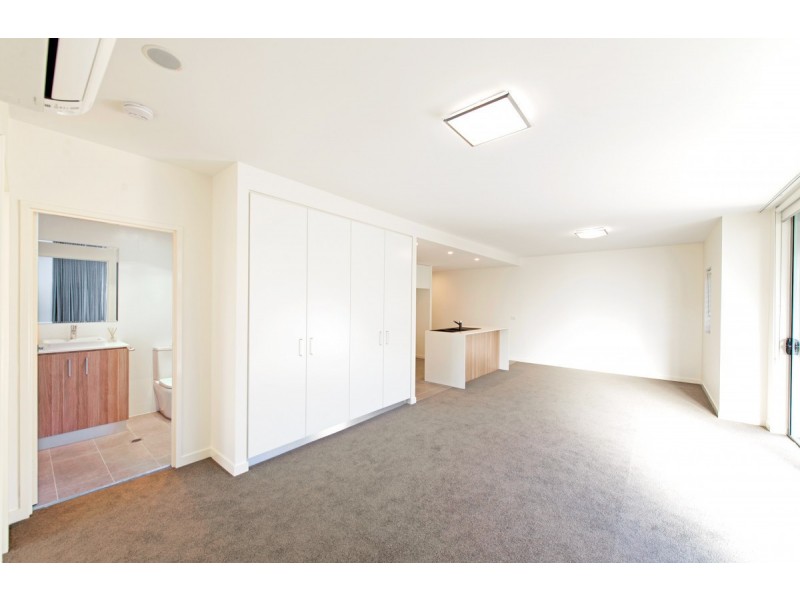 131/8 Baudinette Circuit, Bruce ACT 2617
