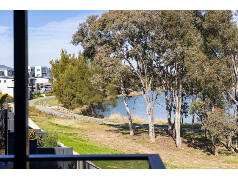 33/6 Ellison Harvie Close, Greenway ACT 2900