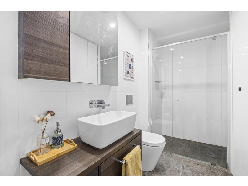 64/45 West Row, City ACT 2601
