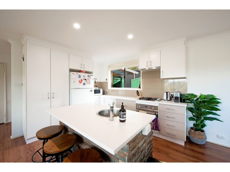 88 Bettington Circuit, Charnwood ACT 2615