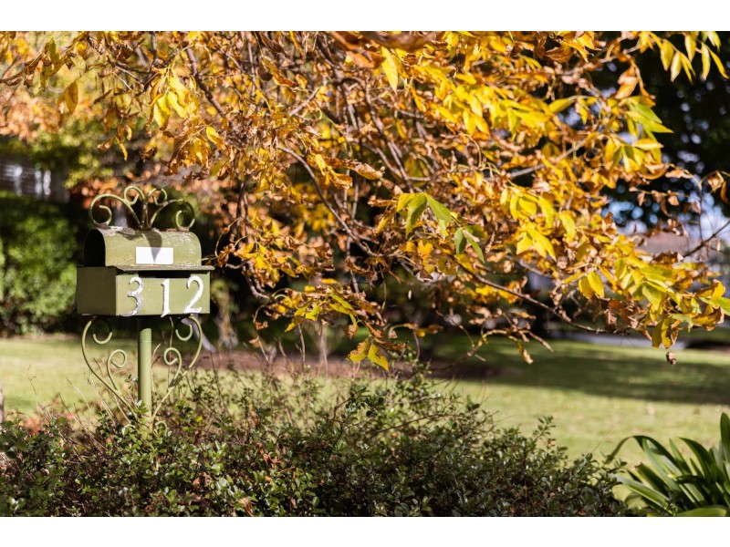 312 Antill Street, Hackett ACT 2602