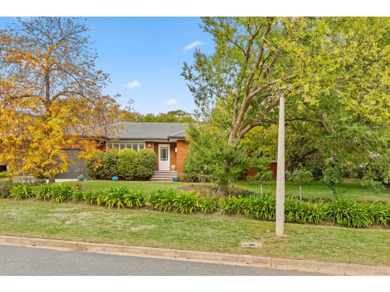 312 Antill Street, Hackett ACT 2602