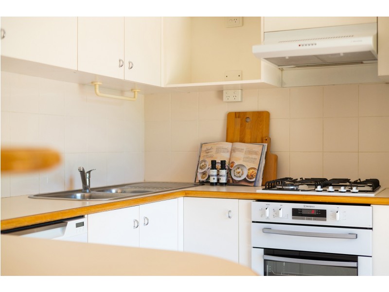 40 Booroondara Street, Reid ACT 2612