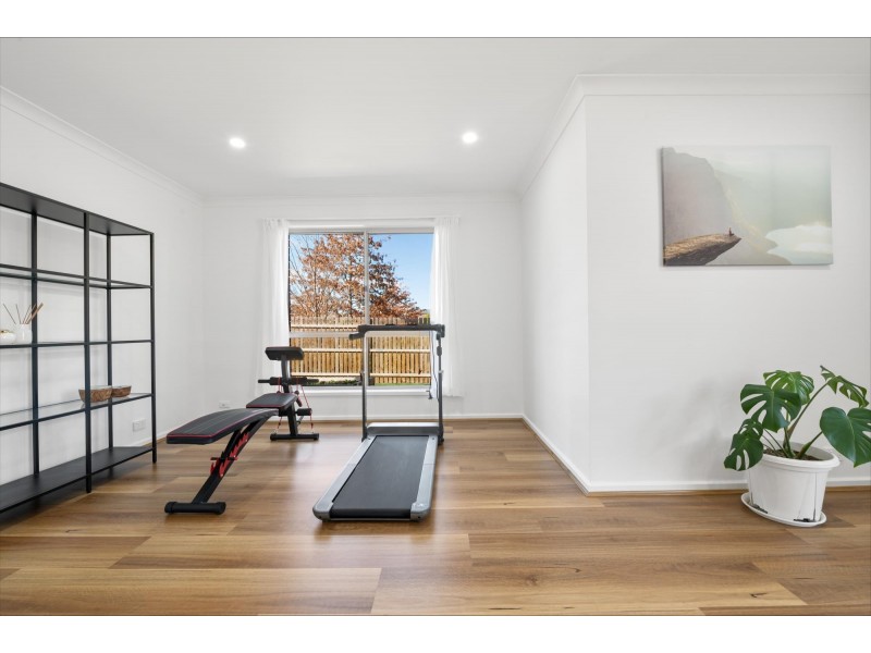 28 Mary Lee Street, Bonython ACT 2905