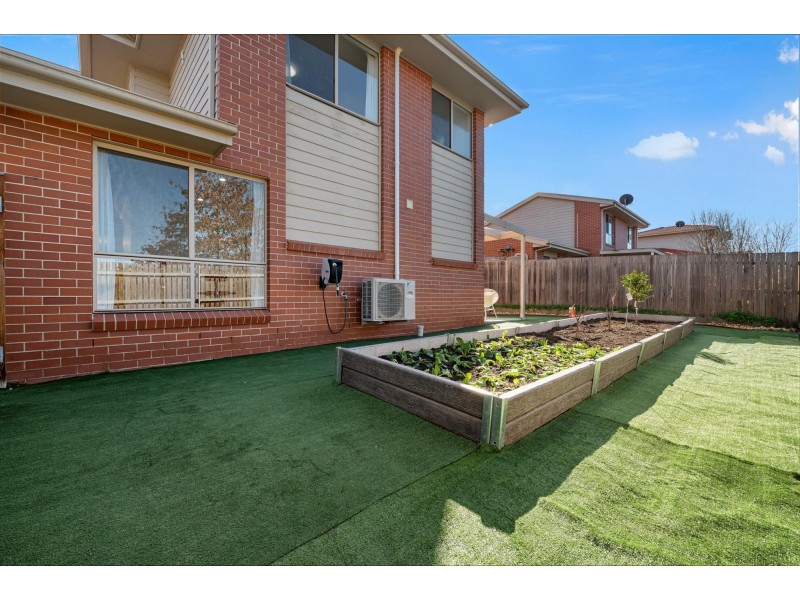 28 Mary Lee Street, Bonython ACT 2905