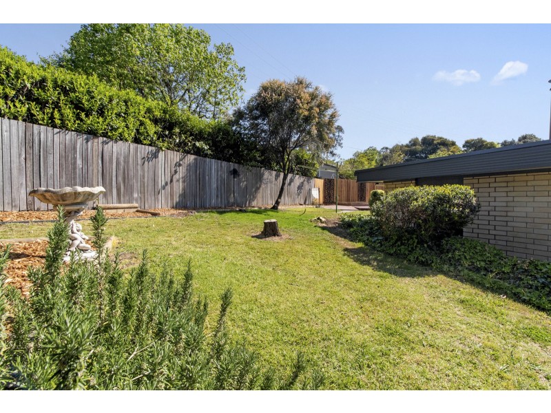 12 Rochford Street, Fraser ACT 2615