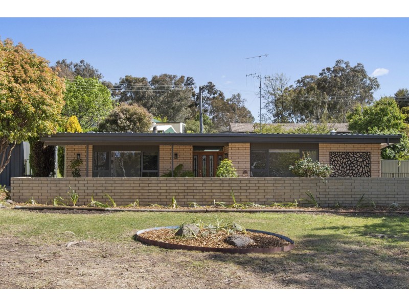 12 Rochford Street, Fraser ACT 2615