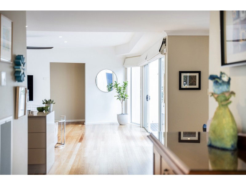 37 Mackennal Street, Lyneham ACT 2602