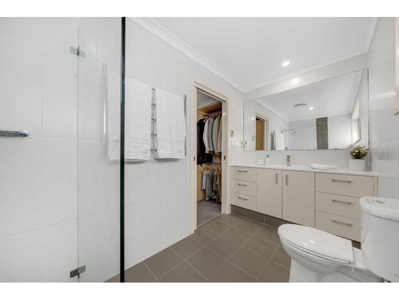 37 Mackennal Street, Lyneham ACT 2602