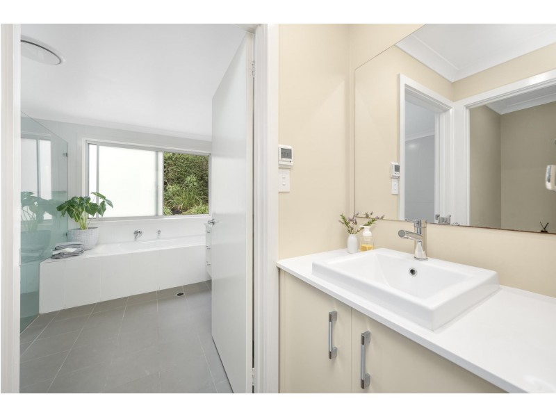 37 Mackennal Street, Lyneham ACT 2602