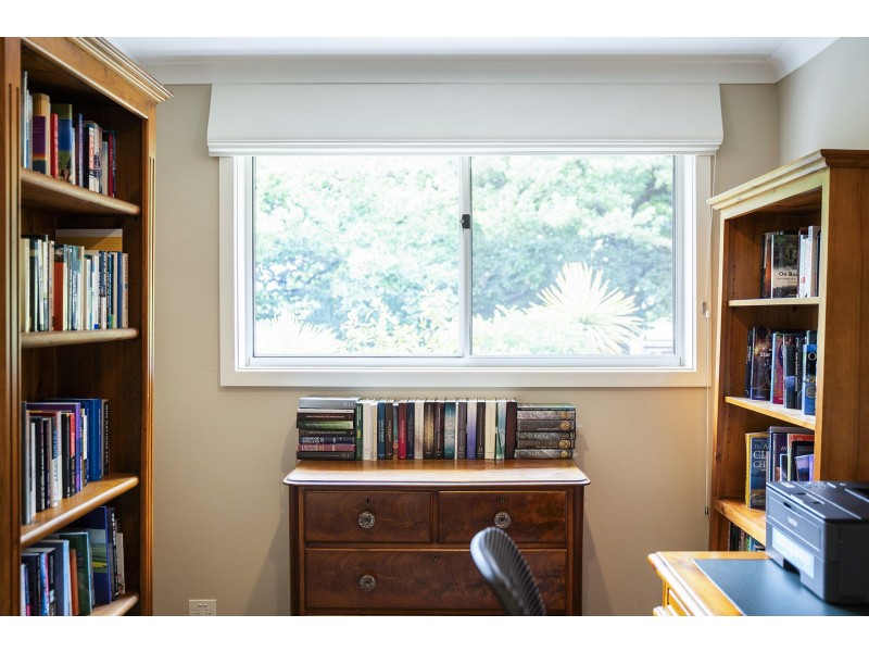 37 Mackennal Street, Lyneham ACT 2602