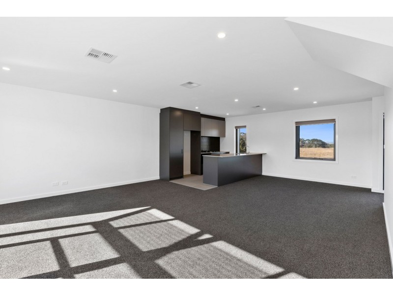 93/60 Kingsland Parade, Casey ACT 2913