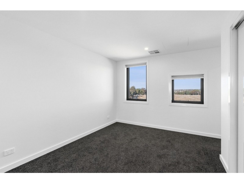 93/60 Kingsland Parade, Casey ACT 2913