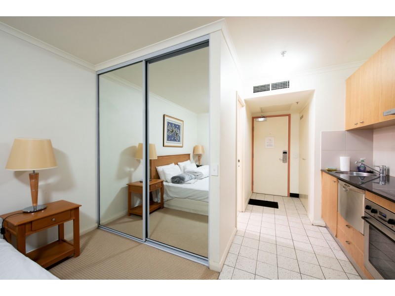 211/2 Akuna Street, City ACT 2601