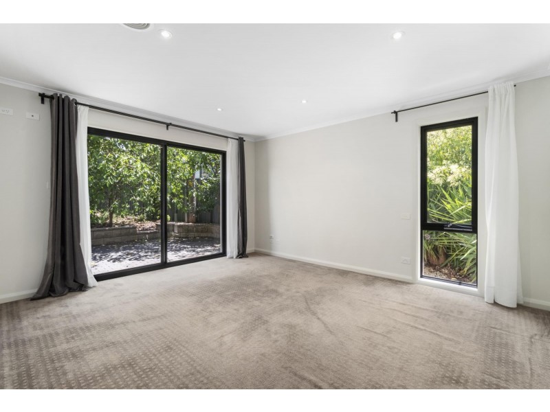 22 Mindarie Street, Narrabundah ACT 2604