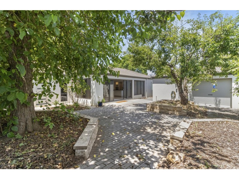 22 Mindarie Street, Narrabundah ACT 2604