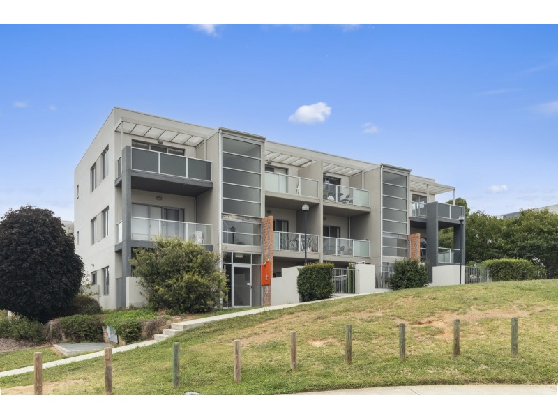 52/75 Elizabeth Jolley Crescent, Franklin ACT 2913
