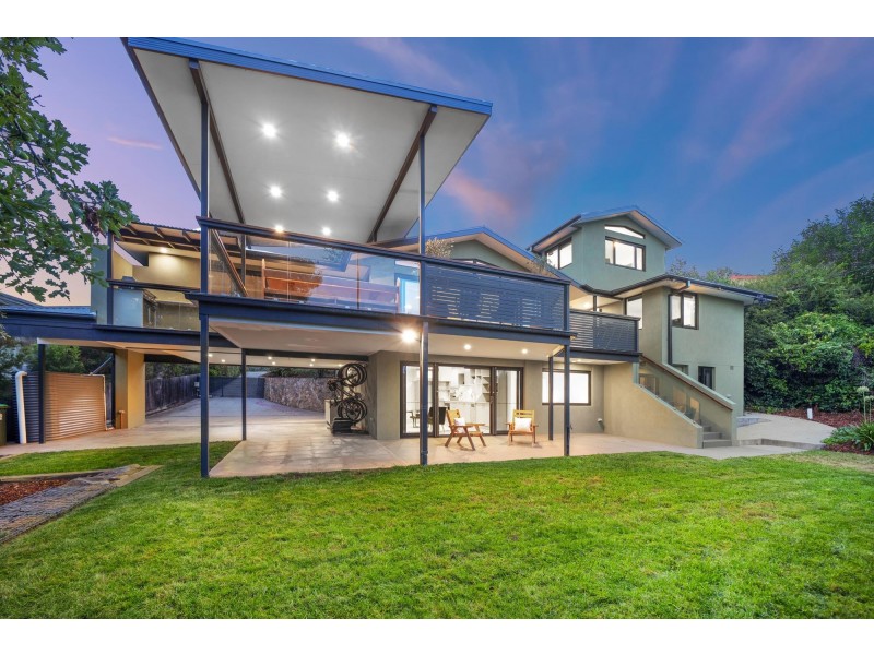 8 Brid Place, Lyons ACT 2606