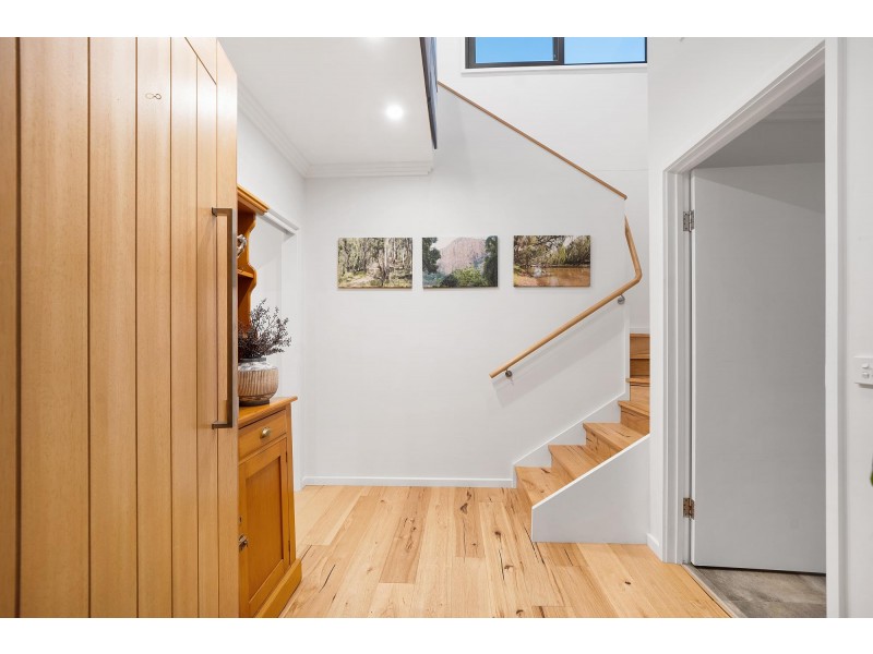 8 Brid Place, Lyons ACT 2606