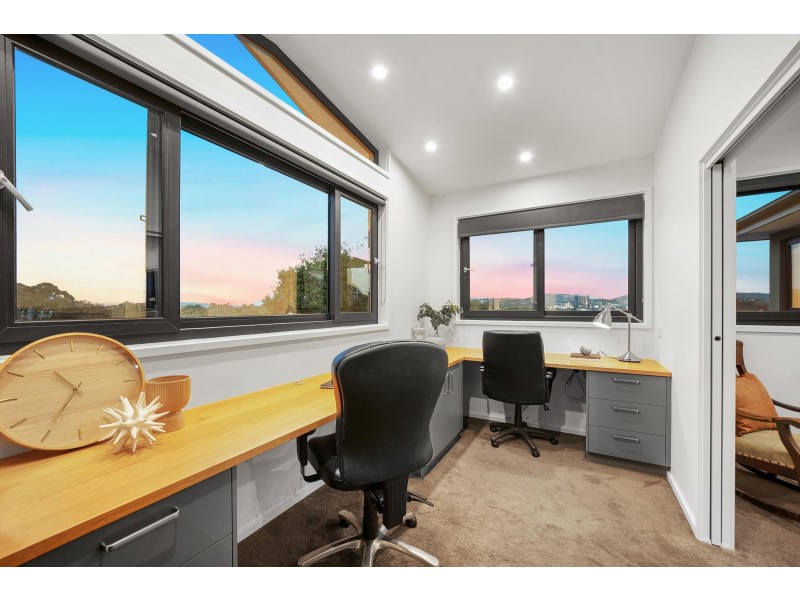 8 Brid Place, Lyons ACT 2606