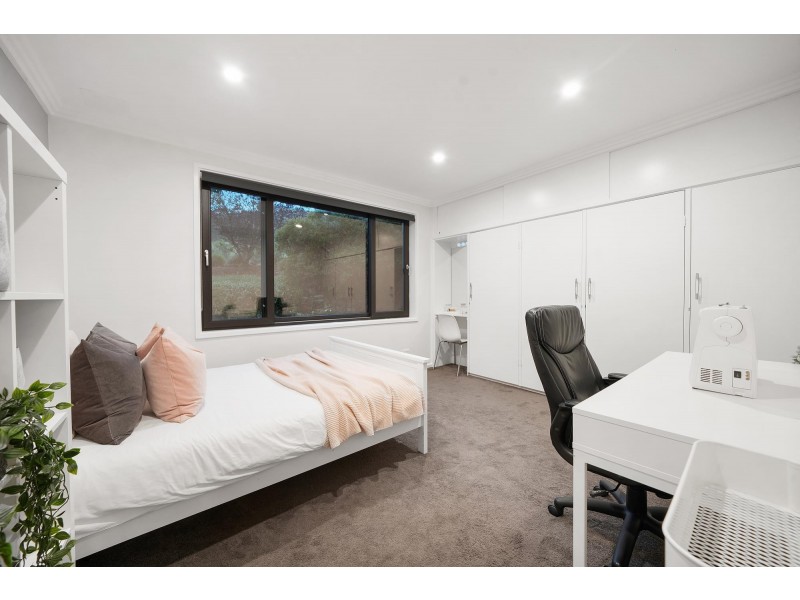 8 Brid Place, Lyons ACT 2606