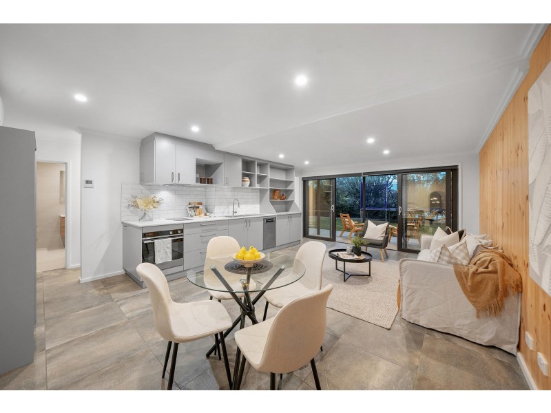 8 Brid Place, Lyons ACT 2606