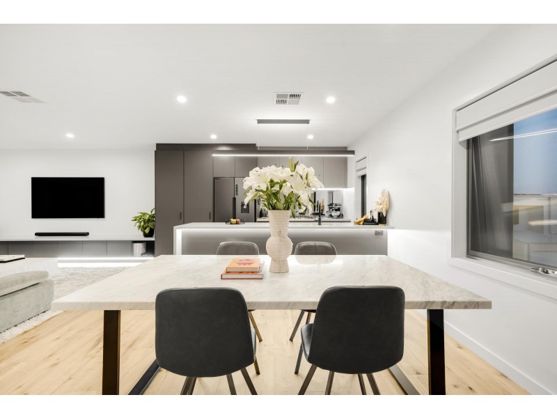 24/60 Kingsland Parade, Casey ACT 2913