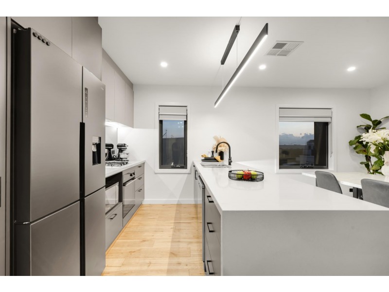 24/60 Kingsland Parade, Casey ACT 2913
