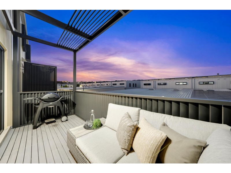 24/60 Kingsland Parade, Casey ACT 2913