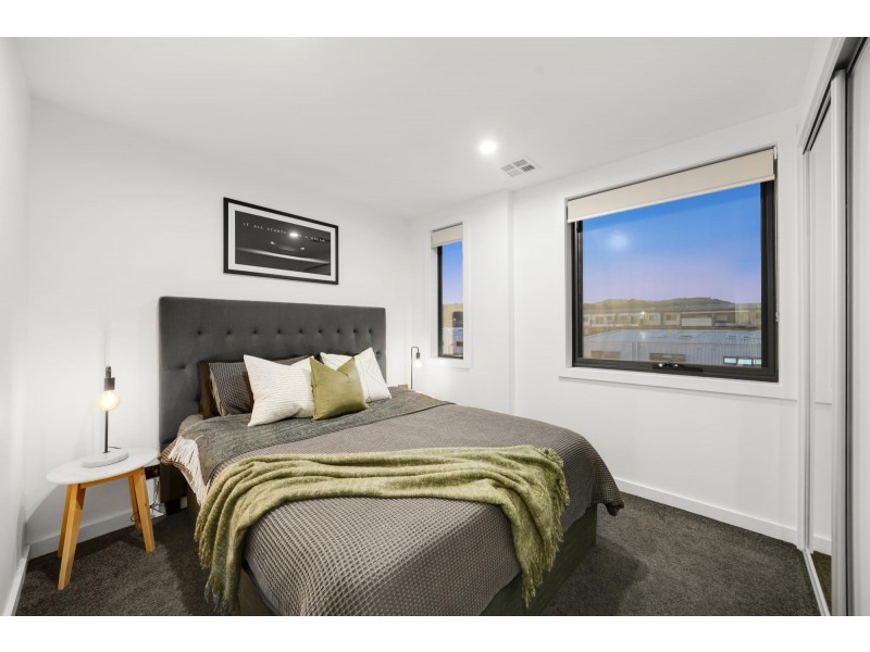 24/60 Kingsland Parade, Casey ACT 2913