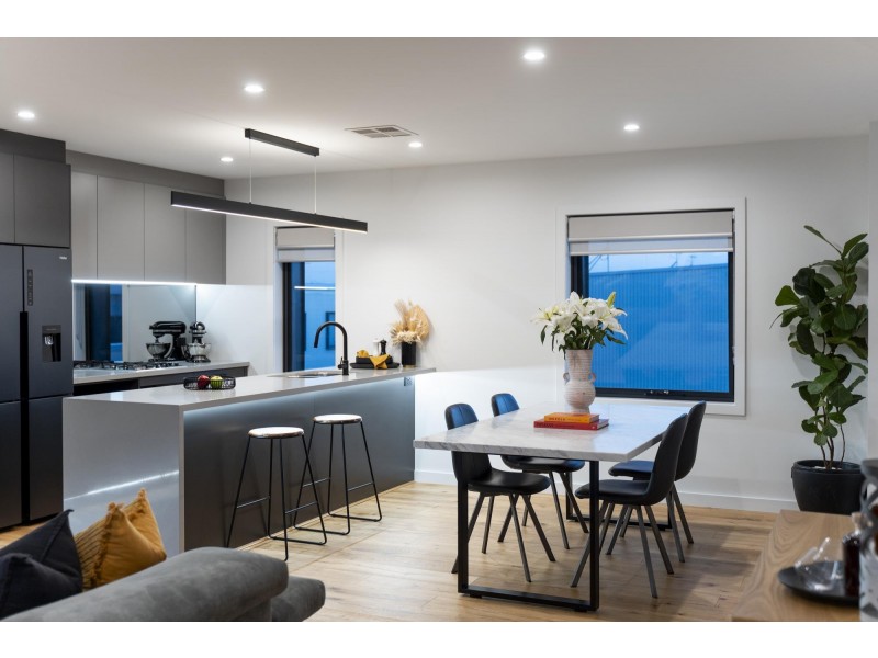 24/60 Kingsland Parade, Casey ACT 2913