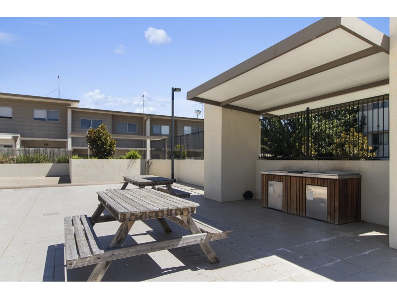 40/311 Flemington Road, Franklin ACT 2913