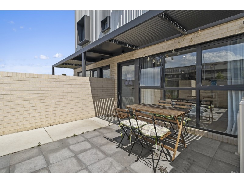 2/162 Overall Avenue, Casey ACT 2913