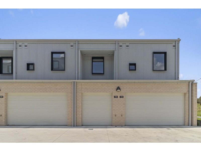 2/162 Overall Avenue, Casey ACT 2913