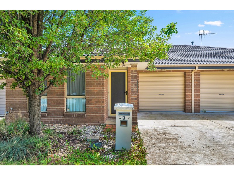 3 Jeff Snell Crescent, Dunlop ACT 2615