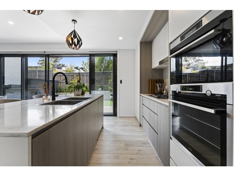 57 Ehrlich Circuit, Watson ACT 2602