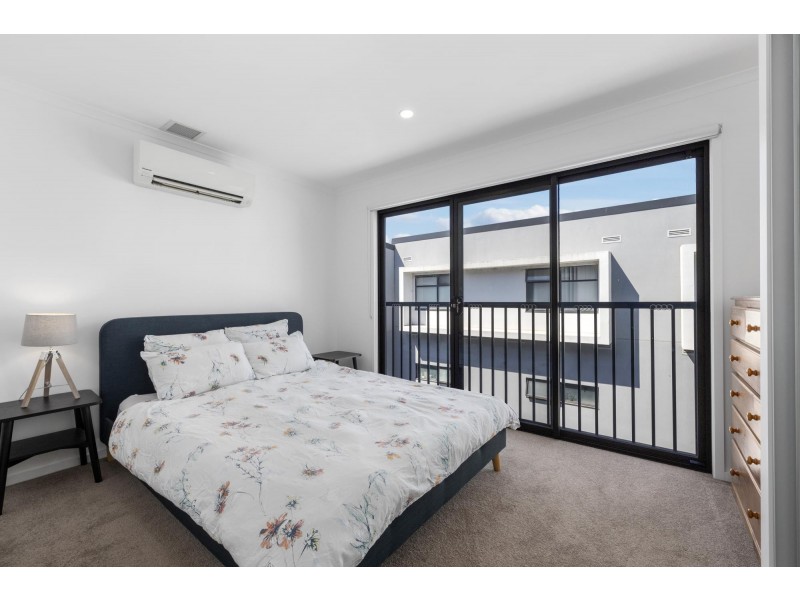 13/128 Easty Street, Phillip ACT 2606