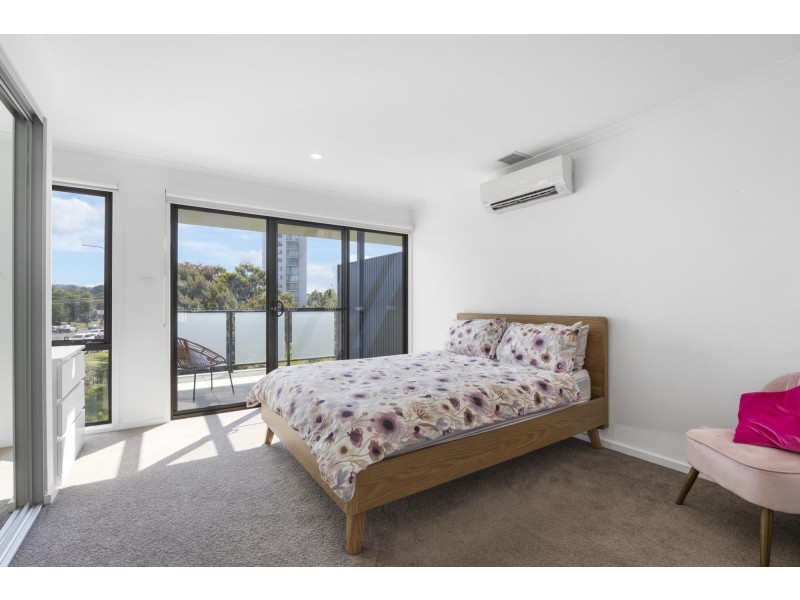 13/128 Easty Street, Phillip ACT 2606