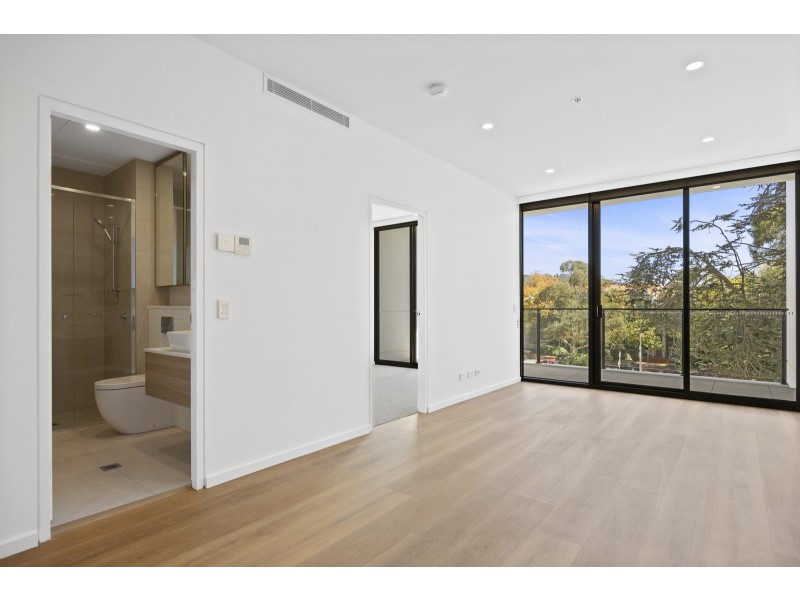 21/17 Captain Cook Crescent, Griffith ACT 2603